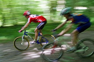 RANDONNEE EN VTT (VELO TOUT TERRAIN) EN FORET, SAINT-MAUR-SUR-LE-LOIR, EURE-ET-LOIR (28) 