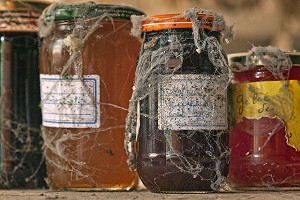 VIEUX POTS DE CONFITURE 