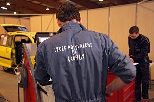 MECANICIEN, TECHNOLOGIE AUTOMOBILE, 42 EME OLYMPIADES DES METIERS EN BRETAGNE, RENNES, FRANCE 