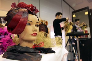 ETUDIANT EN COIFFURE, 42 EME OLYMPIADES DES METIERS EN BRETAGNE, RENNES, FRANCE 