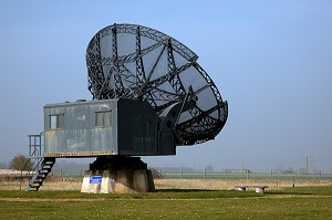 RADAR LONG RANGE, MUSEE DU RADAR DE DOUVRES LA DELIVRANDE, CALVADOS (14), FRANCE 