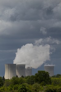 TOURS DE REFROIDISSEMENT DE LA CENTRALE NUCLEAIRE DE DAMPIERRE-EN-BURLY, LOIRET (45), FRANCE 