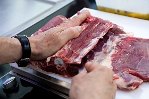 ATELIER DE CUISINE 11, COURS GABRIEL, CHARTRES, FRANCE 
