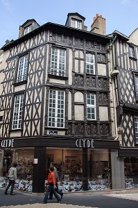 MAISONS A PANS DE BOIS, RUE DES TROIS CLEFS, BLOIS, LOIR-ET-CHER (41), FRANCE 