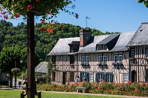 VILLAGE LABELLISE PLUS BEAU VILLAGE DE FRANCE, LE BEC-HELLOUIN, EURE (27), FRANCE 