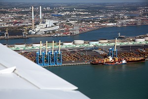 VUE AERIENNE DU GRAND PORT MARITIME DU HAVRE, PORT AUTONOME DE COMMERCE, LE HAVRE, SEINE-MARITIME (76), FRANCE 