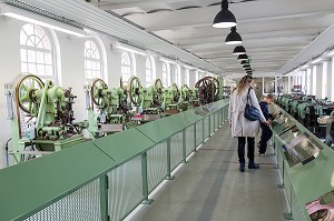 VISITE DES ATELIERS, USINE DE LA MANUFACTURE BOHIN, CONSERVATOIRE VIVANT DE L’AIGUILLE ET DE L’EPINGLE, SAINT-SULPICE-SUR-RISLE, ORNE (61), FRANC 