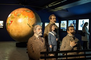 SALLE D'EXPOSITION SUR L'USINE BOHIN, LA FAMILLE ET SON IMPLANTATION DANS LE MONDE (PLANISPHERE), USINE DE LA MANUFACTURE BOHIN, CONSERVATOIRE VIVANT DE L’AIGUILLE ET DE L’EPINGLE, SAINT-SULPICE-SUR-RISLE, ORNE (61), FRANC 