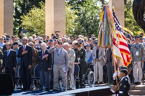 LES VETERANS DE LA SECONDE GUERRE MONDIALE EN PRESENCE DE BARACK OBAMA ET FRANCOIS HOLLANDE,, COMMEMORATION AU CIMETIERE AMERICAIN, CEREMONIE DU 70 EME ANNIVERSAIRE DU DEBARQUEMENT EN NORMANDIE, COLLEVILLE-SUR-MER (14), FRANCE