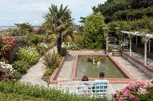JARDIN DU MUSEE CHRISTIAN DIOR, LA VILLA 'LES RHUMBS' MAISON DES ILLUSTRES, GRANVILLE, MANCHE (50), FRANCE 