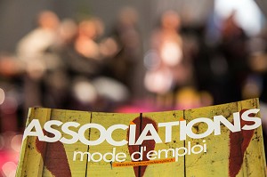 ASSOCIATION 1901, MODE D'EMPLOI, PRESENATION AU SALON DES MAIRES DE FRANCE, PORTE DE VERSAILLES, PARIS 