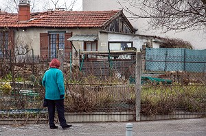 MAISON INDIVIDUELLE AVEC JARDIN SUR LES HAUTEURS DU PLATEAU, POLE GALLIENI, BAGNOLET (93), FRANCE 