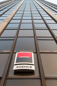 AGENCE DE LA BANQUE SOCIETE GENERALE EN BAS DE LA TOUR MONTPARNASSE, 15 EME ARRONDISSEMENT, PARIS (75), FRANCE 