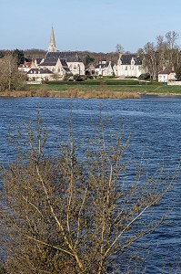 LA LOIRE DEVANT LE VILLAGE DE COUR-SUR-LOIRE, (41) LOIR-ET-CHER, FRANCE 