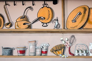 FRESQUES DE PATRICK VIETTE, ATELIER DE CUISINE DU 11, COURS GABRIEL TENU PAR LE CHEF ETOILE LAURENT CLEMENT, CHARTRES (28), FRANCE 