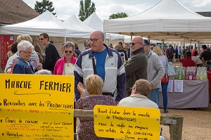 MARCHE FERMIER ET PRODUITS DE TERROIR, LA CUEILLETTE DES JARDINS D'IMBERMAIS, IMBERMAIS (28), FRANCE 