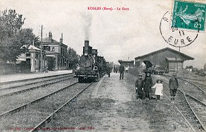 MICHELINE A VAPEUR DEVANT LA GARE DE RUGLES DANS LES ANNEES 20, CARTE POSTALE ANCIENNE, COLLECTION DE LA VILLE DE RUGLES, EURE (27), FRANCE 