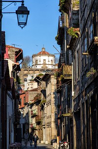 RUELLES DE VILA NOVA DE GAIA AVEC LE DOME DU MONASTERE DE SERRA DO PILAR, VILA NOVA DE GAIA, PORTO, PORTUGAL 