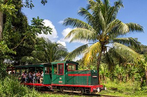 TRAIN DES PLANTATIONS (TOURISTIQUE) DE L'ASSOCIATION LES RAILS DE LA CANNE A SUCRE AU DEPART DE LA DISTILLERIE MARTINIQUAISE DES PLANTATIONS SAINT-JAMES, SAINTE-MARIE, MARTINIQUE, ANTILLES FRANCAISES, FRANCE 