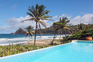 PISCINE DEVANT LA PLAGE DE L'ANSE CHARPENTIER, LE MARIGOT, MARTINIQUE, FRANCE 