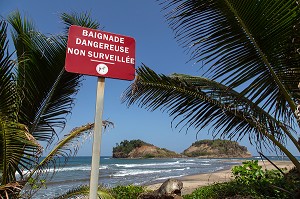 PANNEAU DE BAIGNADE DANGEREUSE NON SURVEILLEE, PLAGE DE L'ILET SAINTE-MARIE, MARTINIQUE, ANTILLES FRANCAISES, FRANCE 