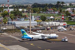 AVION A HELICES DE LA COMPAGNIE AIR CARAIBES, AEROPORT INTERNATIONAL AIME CESAIRE, LE LAMENTIN, FORT-DE-FRANCE, MARTINIQUE, ANTILLES FRANCAISES, FRANCE 