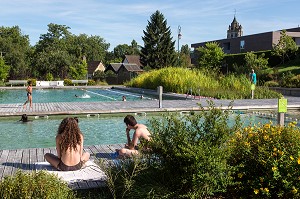 CENTRE AQUATIQUE CANTONAL BAIGNADE BIOLOGIQUE, PISCINE ECOLOGIQUE A FILTRATION NATURELLE, RUGLES (27), FRANCE 