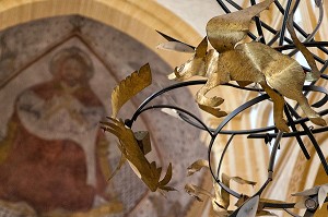 PEINTURE MURALE DU CHRIST EN GLOIRE, VOUTE DU CHOEUR, BASILIQUE DU SACRE COEUR, PARAY-LE-MONIAL (71), FRANCE 
