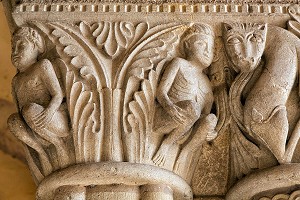 DETAIL D'UN CHAPITEAU, LES HOMMES ET LES ANIMAUX, BASILIQUE DU SACRE COEUR, PARAY-LE-MONIAL (71), FRANCE 