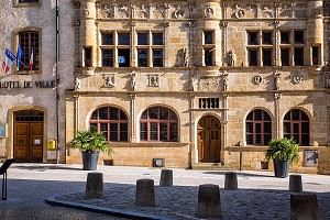 HOTEL DE VILLE DANS L'ANCIENNE MAISON DE PIERRE JAYET, STYLE RENAISSANCE DU XVI EME SIECLE, PARAY-LE-MONIAL (71), FRANCE 