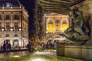 FONTAINE DE NUIT, PLACE DE LA BOURSE, QUAI DU MARECHAL LYAUTEY, VILLE DE BORDEAUX, GIRONDE (33), FRANCE 
