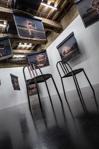 EXPOSITION AU CAPC, MUSEE D'ART CONTEMPORAIN DANS UN ANCIEN ENTREPOT DE DENREES COLONIALES, VILLE DE BORDEAUX, GIRONDE (33), FRANCE 