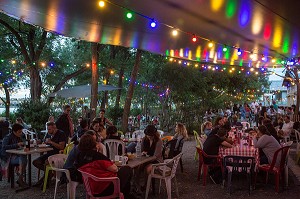 LA GUINGUETTE DE CHEZ ALRIQ, QUAI DES QUEYRIES, VILLE DE BORDEAUX, GIRONDE (33), FRANCE 