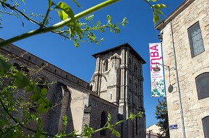 EGLISE SAINTE-CROIX ET THEATRE, QUARTIER DU PORT DE LA LUNE,, VILLE DE BORDEAUX, GIRONDE (33), FRANCE 