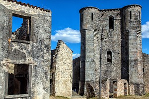 EGLISE OU FURENT MASSACREES DES CENTAINES DE PERSONNES PAR LES NAZIS, VILLAGE MARTYR D'ORADOUR-SUR-GLANE DETRUIT LE 10 JUIN 1944, HAUTE-VIENNE (87), FRANCE 