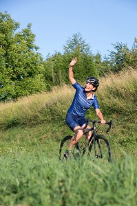 KRIS VACHERON, FABRICANT DE CADRE DE VELO ET CREATEUR DE LA MARQUE JULIE RACING DESIGN, GARNAY (28), FRANCE 