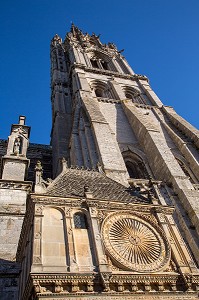 L'HORLOGE SOUS LA FLECHE NORD DE LA CATHEDRALE NOTRE-DAME, CHARTRES (28), FRANCE 