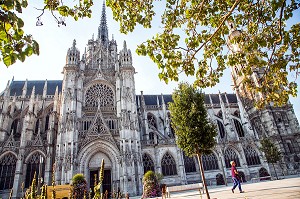 FACADE NORD ET TOUR LANTERNE, CATHEDRALE NOTRE-DAME, EVREUX,(27), FRANCE 