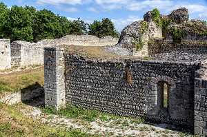 CHATEAU FORT, ANCIENNE FORTERESSE MILITAIRE DU X EME SIECLE, IVRY-LA-BATAILLE (27), FRANCE 