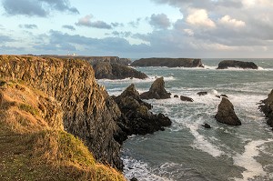 LES AIGUILLES DE PORT COTON, COTE SAUVAGE DE BANGOR, BELLE-ILE-EN-MER (56), FRANCE 