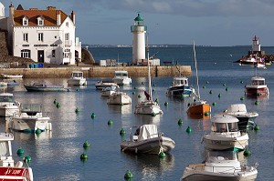 HOTEL DU PHARE, PETIT PORT DE PLAISANCE DE SAUZON, MORBIHAN (56), FRANCE 