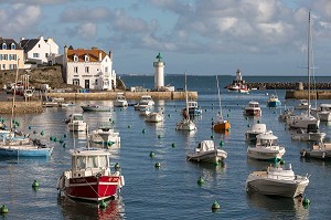 HOTEL DU PHARE, PETIT PORT DE PLAISANCE DE SAUZON, MORBIHAN (56), FRANCE 