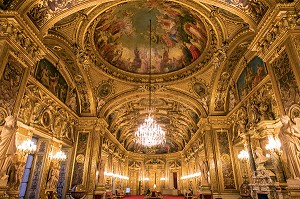 SALLE DES CONFERENCES EN BOIS DORE, INTERIEUR DU SENAT, PALAIS DU LUXEMBOURG, CHAMBRE HAUTE DU PARLEMENT FRANCAIS, PARIS (75), FRANCE 