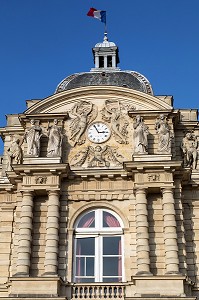 FACADE ET DOME DU PALAIS DU LUXEMBOURG, SENAT, CHAMBRE HAUTE DU PARLEMENT FRANCAIS, COTE JARDIN, PARIS (75), FRANCE 