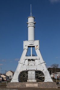LE MARTEAU-PILON DE 1877, EMBLEME DE LA VILLE, LE CREUSOT (71), FRANCE 
