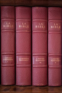 LES QUATRE TOMES DE L'ANCIEN ET DU NOUVEAU TESTAMENT DE LA BIBLE 