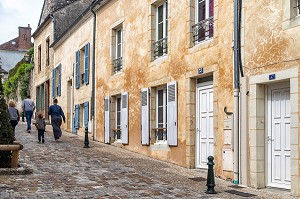 HABITATIONS ET HOTELS PARTICULIERS, RUE DU CHATEAU, BELLEME (61), COMMUNE DU PARC REGIONAL DU PERCHE, VILLAGE DE CARACTERE, NORMANDIE, FRANCE 