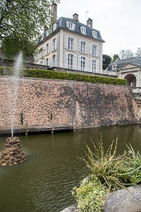 HOTEL PARTICULIER, BOULEVARD BANSARD DES BOIS, BELLEME (61), COMMUNE DU PARC REGIONAL DU PERCHE, VILLAGE DE CARACTERE, NORMANDIE, FRANCE 