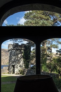 FENETRE DU CHATEAU, PARC NATIONAL DE GLENVEAGH, COMTE DE DONEGAL, IRLANDE 