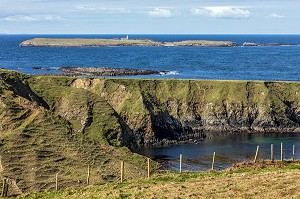 BAIE DE MALIN BEG ET L'ILE DE RATHLIN O'BIRNE ISLAND, GLEANN CHOLM CILLE, COMTE DE DONEGAL, IRLANDE 